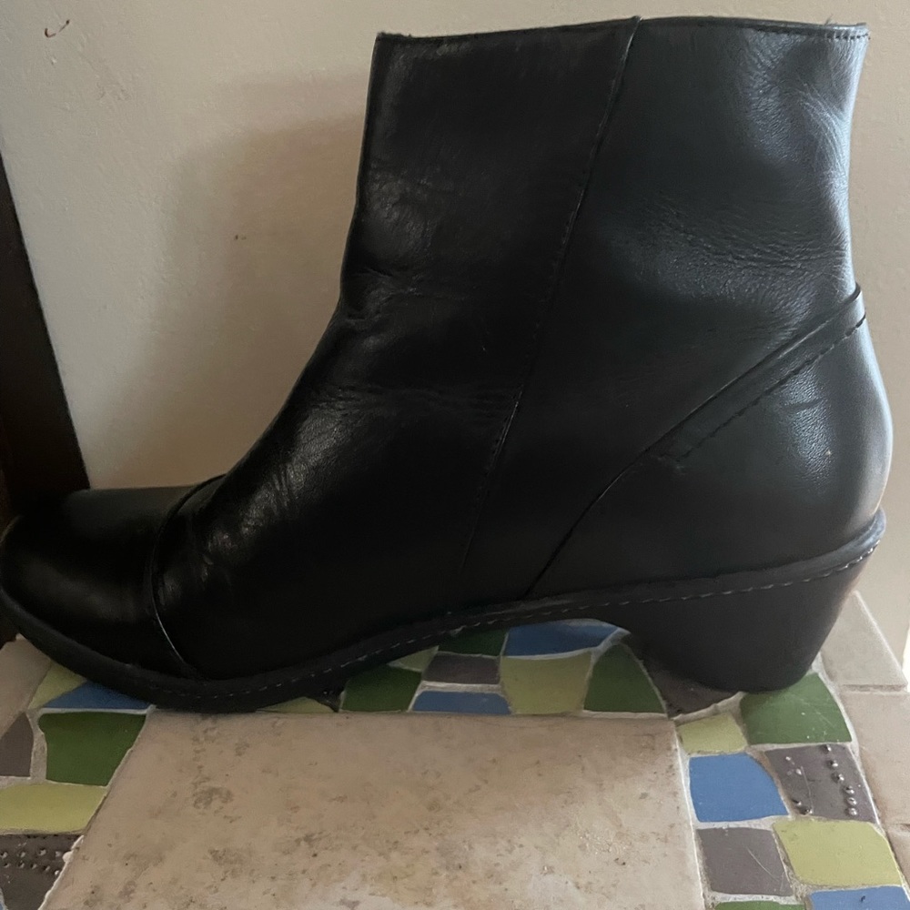 Dansko ankle boot size 39